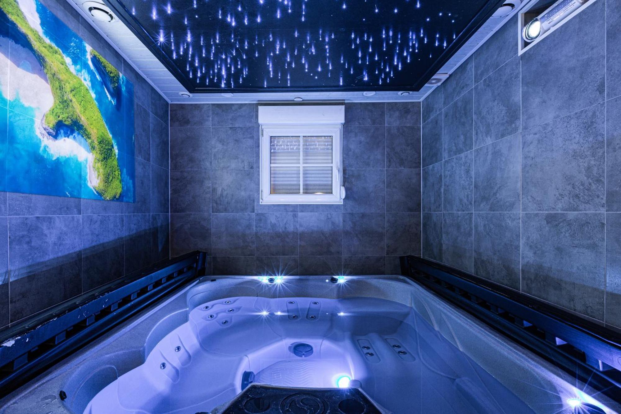 Gites Spa Strasbourg - Villa Ours - Spa Prive, Sauna, Borne D'Arcade, Babyfoot Ittenheim Exteriér fotografie